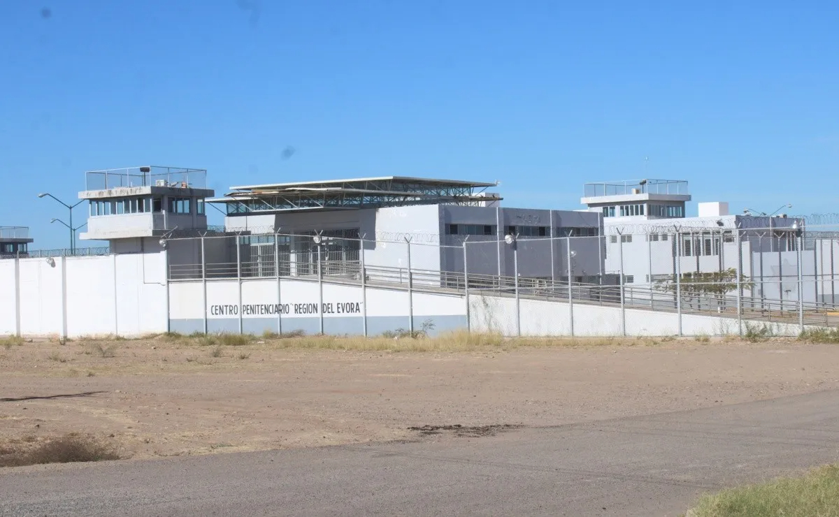 Reportan fuga de cuatro internos del penal de Angostura en Sinaloa