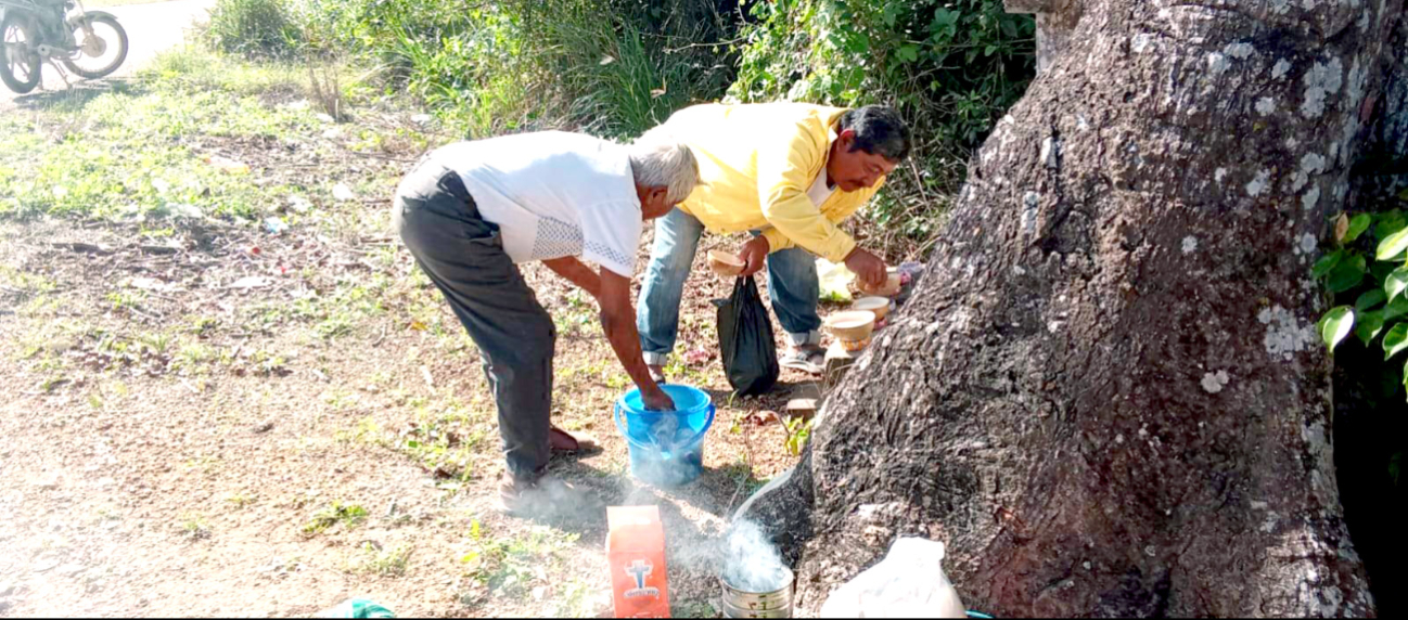 Se colocaron cruces, las cuales simbolizan que el sitio está asegurado por defensores