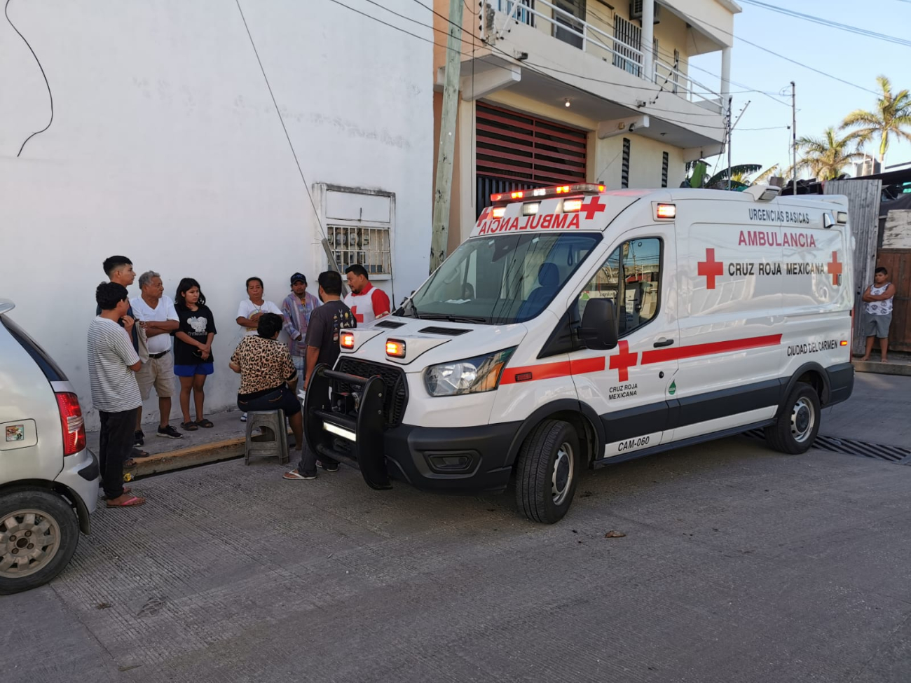Taxista atropella a mujer recién operada. Taxista atropella a mujer recién operada.