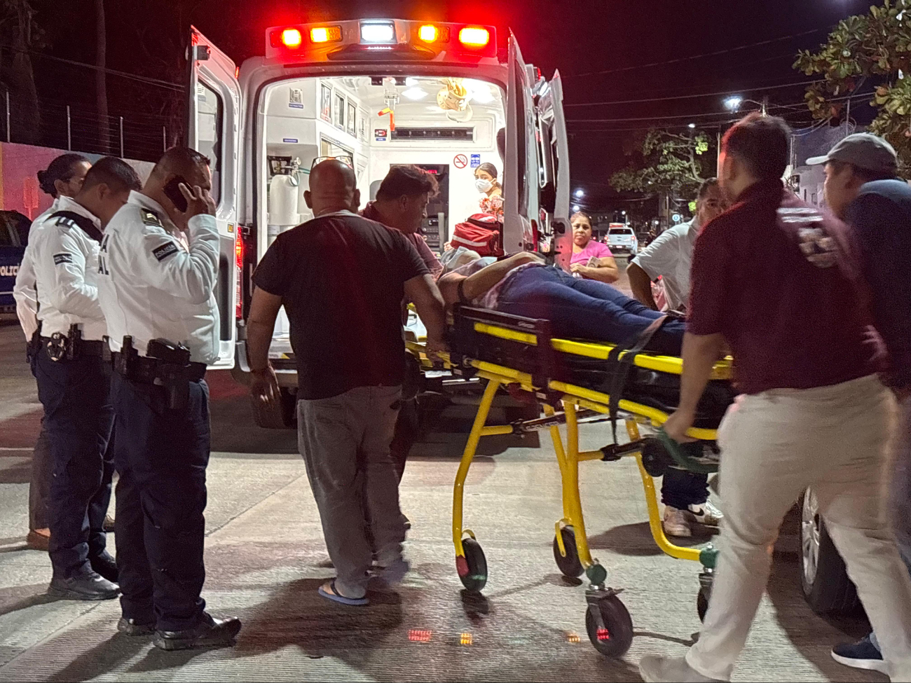 El incidente vio la necesidad del traslado de las víctimas. El incidente vio la necesidad del traslado de las víctimas.