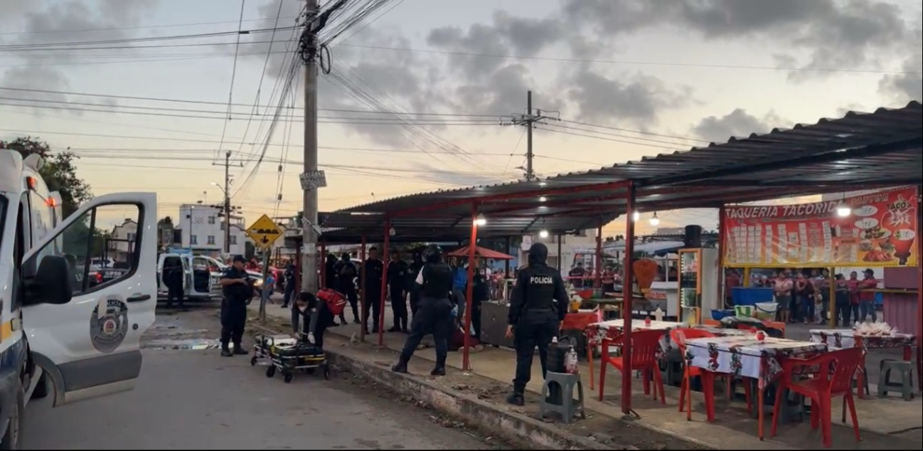 Un comerciante fue atacado a balazos en la calle Bugambilia.