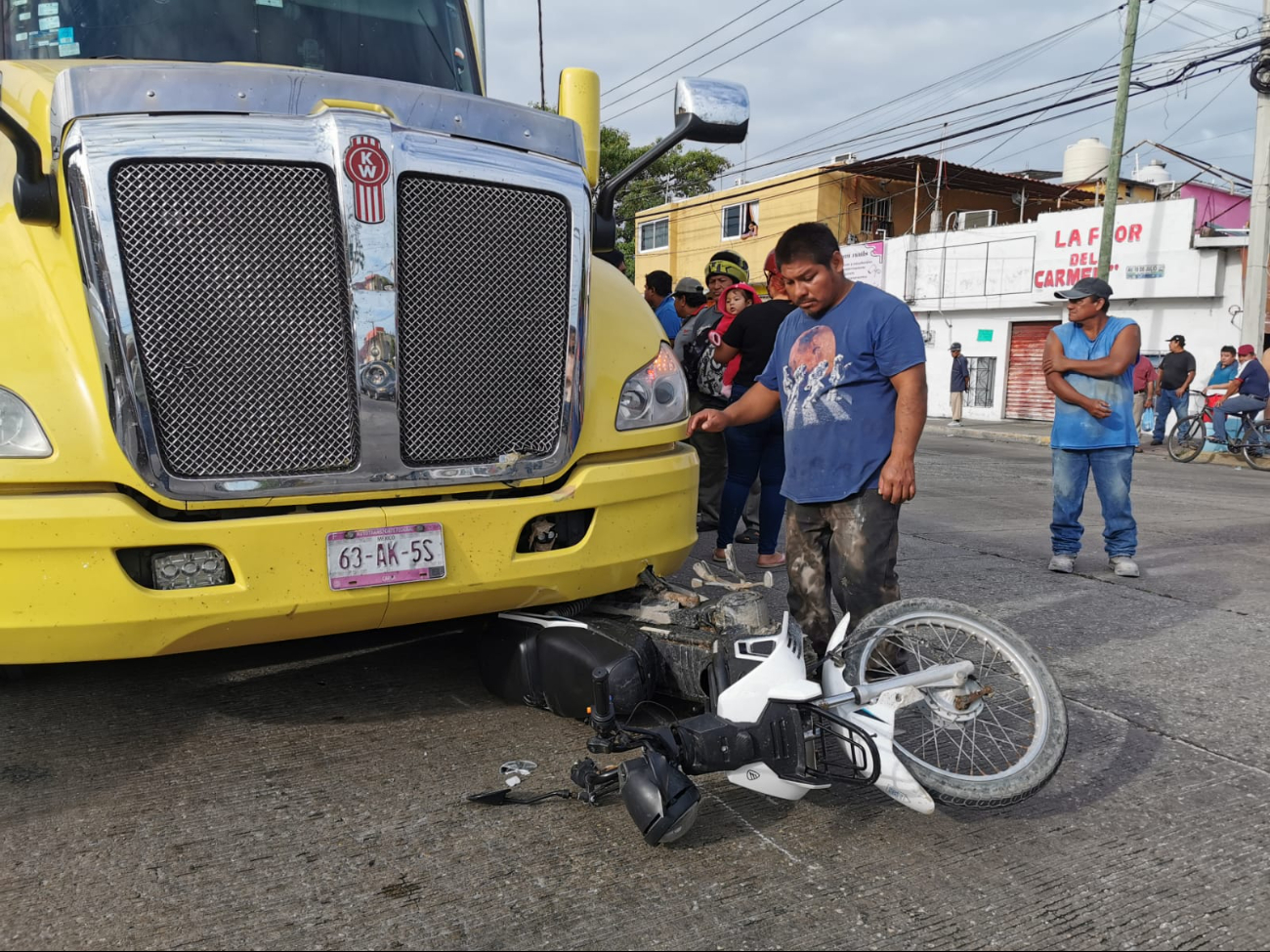 Trailero atropella a mujer en Ciudad del Carmen