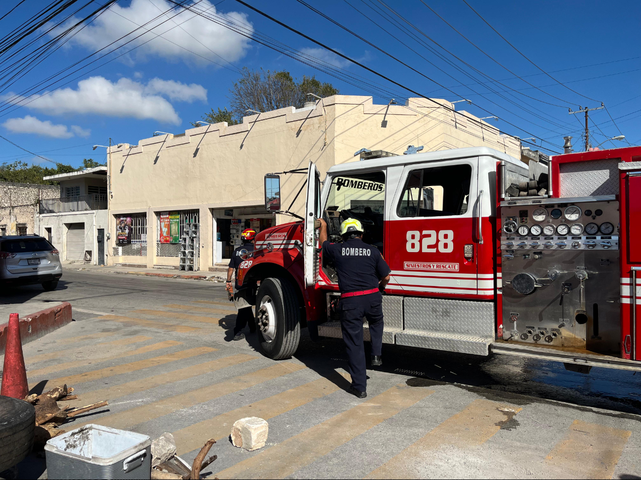 El olor fue provocado por una zarigüeya muerta, que se encontraba al interior de un domicilio de la calle 62 El olor fue provocado por una zarigüeya muerta, que se encontraba al interior de un domicilio de la calle 62