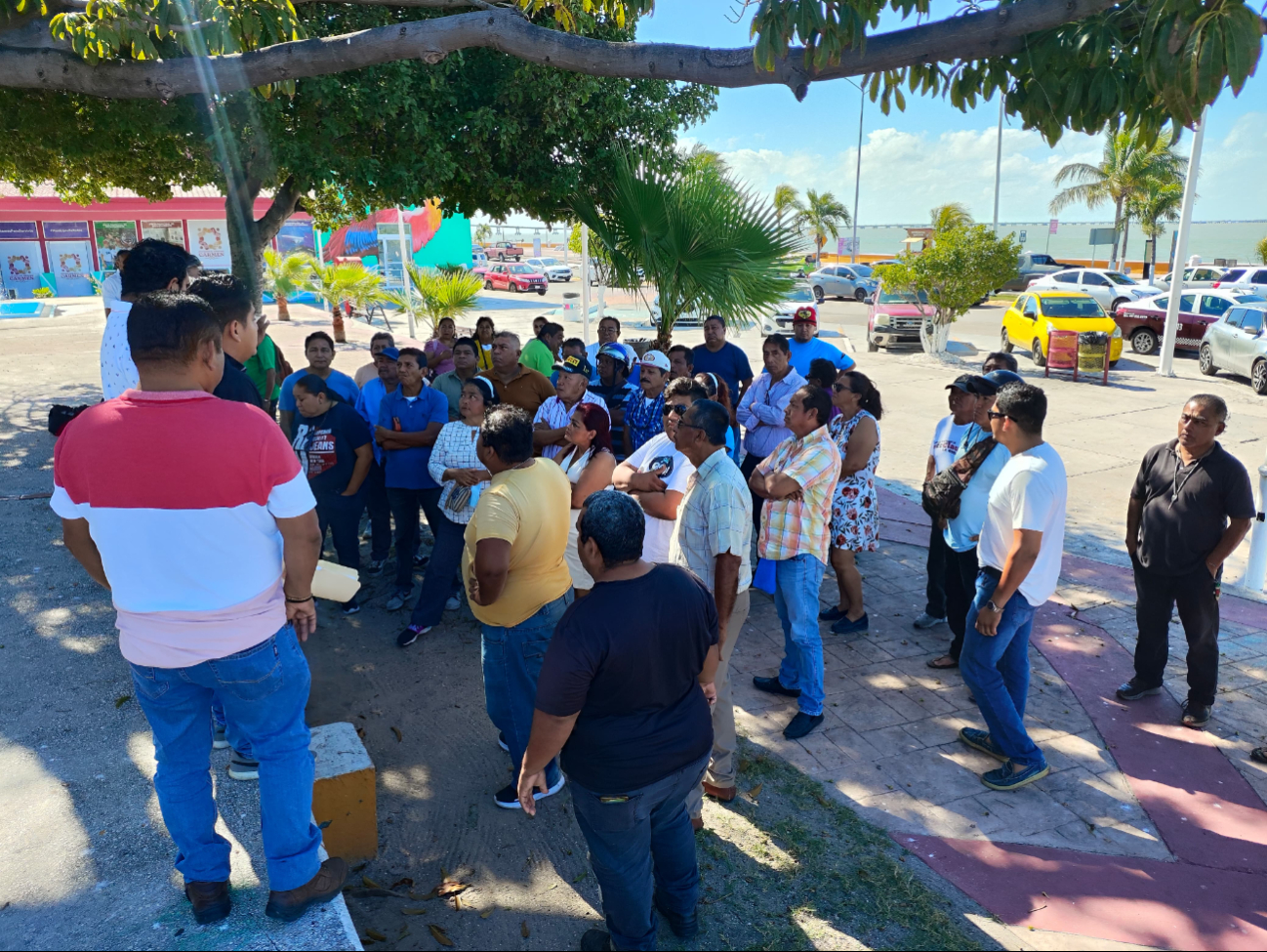 La competencia desleal de los "pochimóviles" ha generado preocupación entre los taxistas locales La competencia desleal de los "pochimóviles" ha generado preocupación entre los taxistas locales