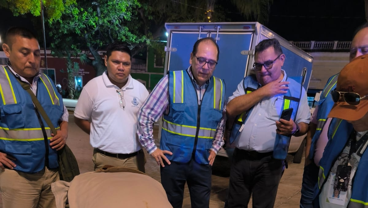 Los foodtrucks se habían instalado sobre la avenida Yucatán de Mérida Los foodtrucks se habían instalado sobre la avenida Yucatán de Mérida