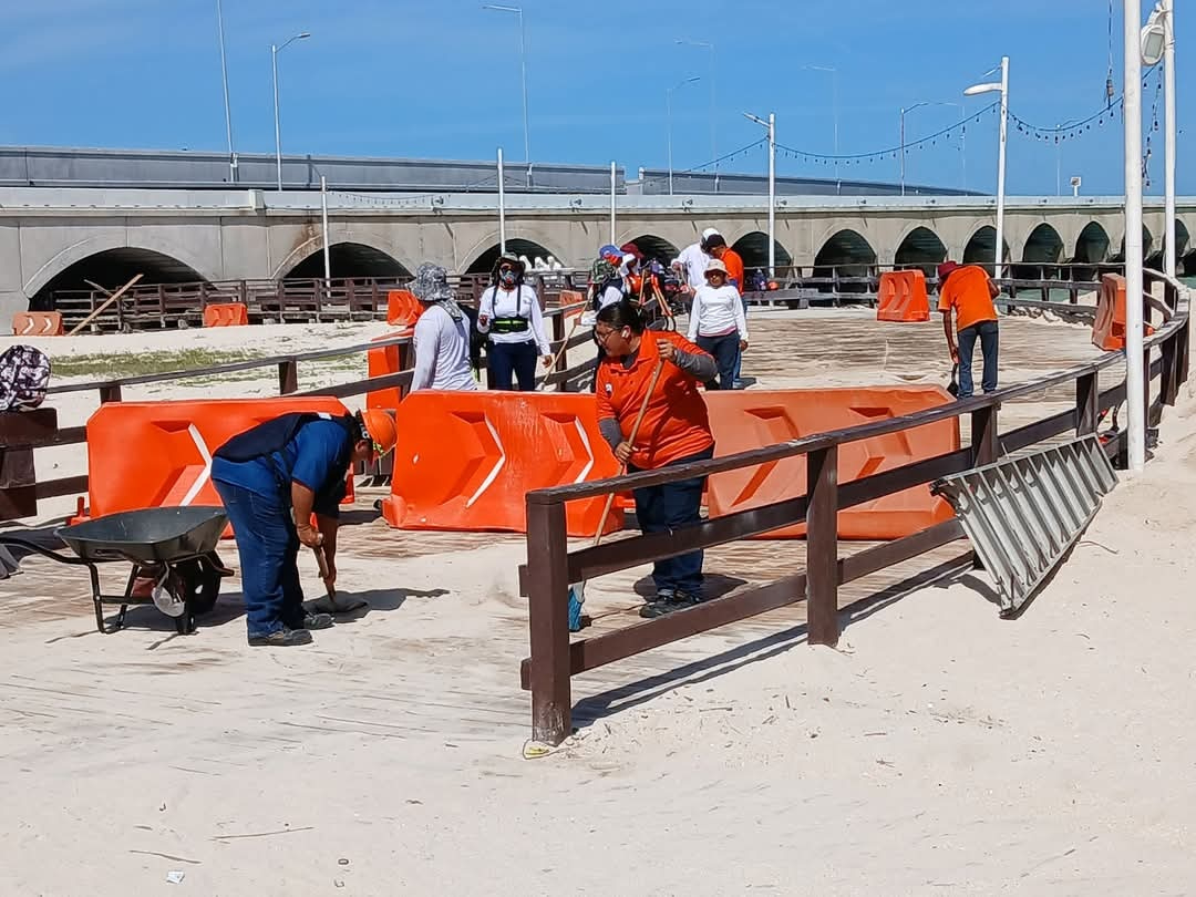 Preparan el área del Malecón de Progreso para el Carnaval 2025