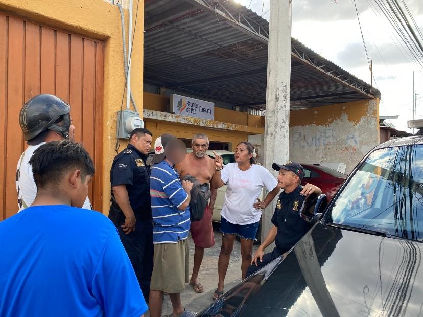 Vecinos confrontaron al sujeto, por lo que fue detenido Vecinos confrontaron al sujeto, por lo que fue detenido