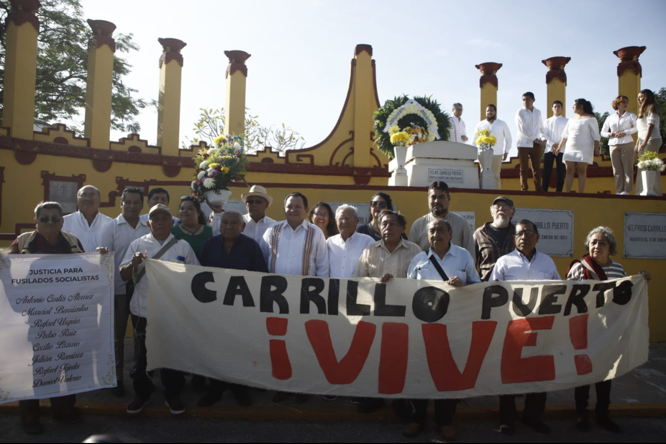 Durante la madrugada del 3 de enero de 1924, Felipe Carrillo Puerto, el prócer maya fue fusilado en el Cementerio General de Mérida Durante la madrugada del 3 de enero de 1924, Felipe Carrillo Puerto, el prócer maya fue fusilado en el Cementerio General de Mérida