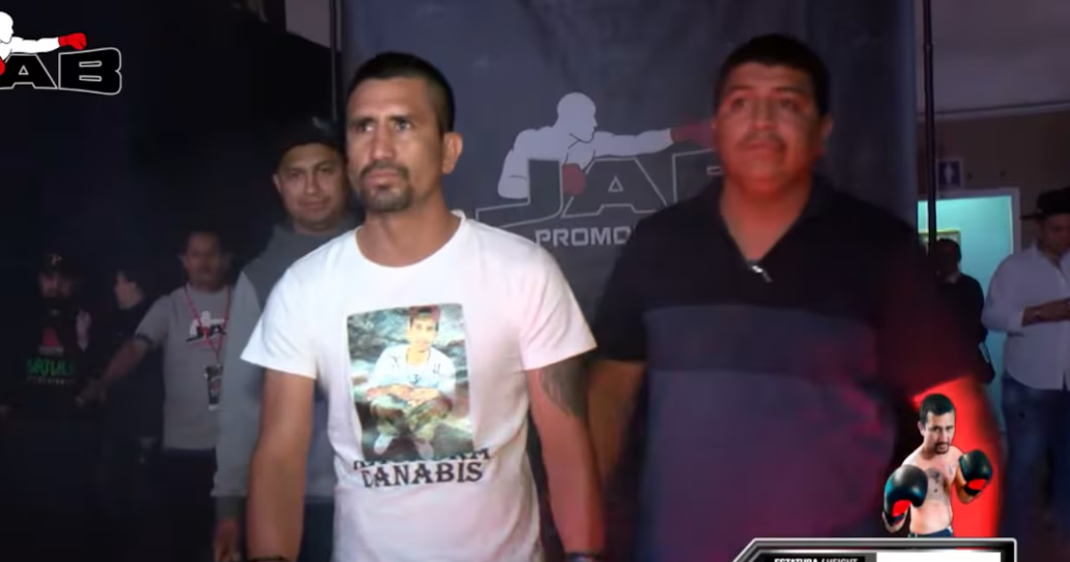 El boxeador ya estaba retirado El boxeador ya estaba retirado