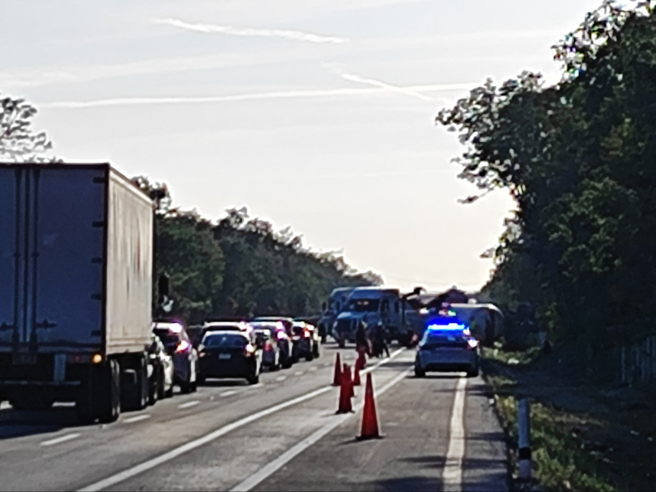 El incidente afectó durante horas el flujo de vehículos. El incidente afectó durante horas el flujo de vehículos.