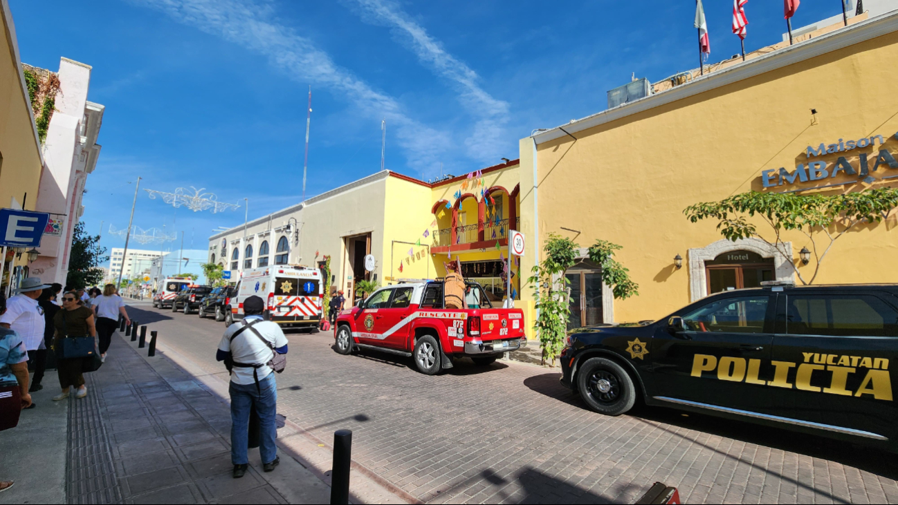 Policías y bomberos de la SSP atendieron el hecho en el restaurante del Centro de Mérida Policías y bomberos de la SSP atendieron el hecho en el restaurante del Centro de Mérida