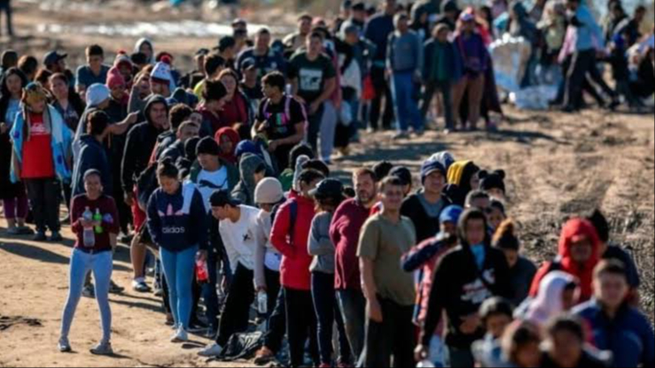 La intención es otorgar un empleo temporal, para facilitar una transición enfocada en sus habilidades. La intención es otorgar un empleo temporal, para facilitar una transición enfocada en sus habilidades.