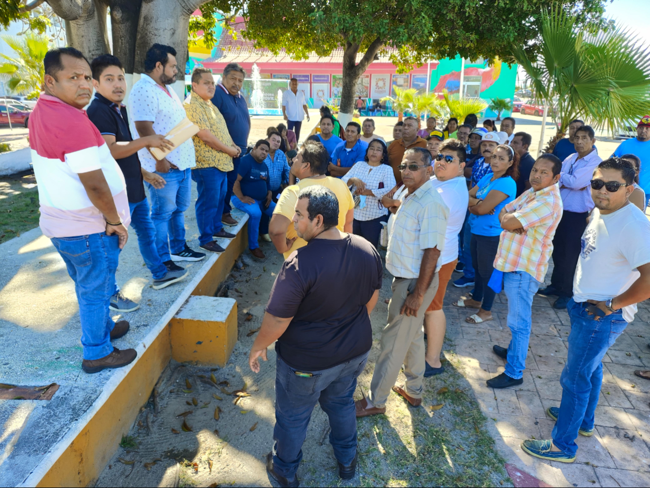  Taxistas de Ciudad del Carmen modifican su plan para deshacerse de los “pochimóviles”   
