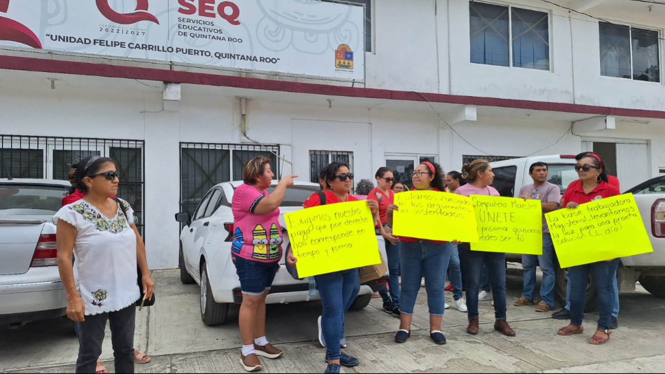 También expusieron la descompactación de sus respectivos sueldos base También expusieron la descompactación de sus respectivos sueldos base