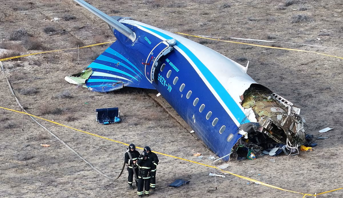 Aeronave de Azerbaijan Airlines se desplomó en el oeste de Kazajistán Aeronave de Azerbaijan Airlines se desplomó en el oeste de Kazajistán