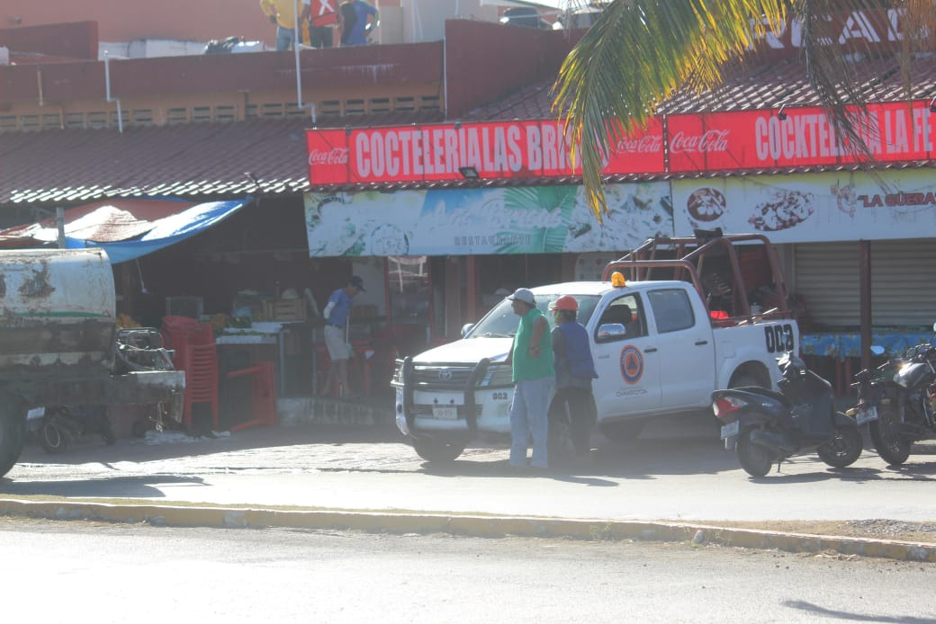 Evacuan mercado municipal de Champotón tras fuga de gas