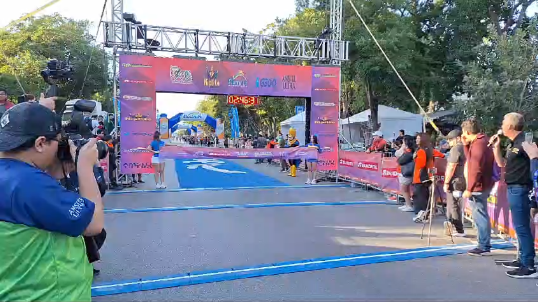 Isabel Oropeza Vázquez destacó su orgullo de ganar el Maratón de Mérida 2025 Isabel Oropeza Vázquez destacó su orgullo de ganar el Maratón de Mérida 2025