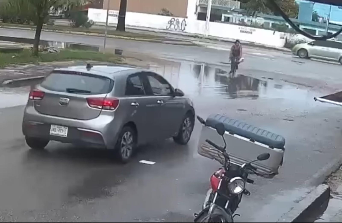 Los baches pueden ser fácilmente omitidos por la vista, generando un posible riesgo a la gente. Los baches pueden ser fácilmente omitidos por la vista, generando un posible riesgo a la gente.