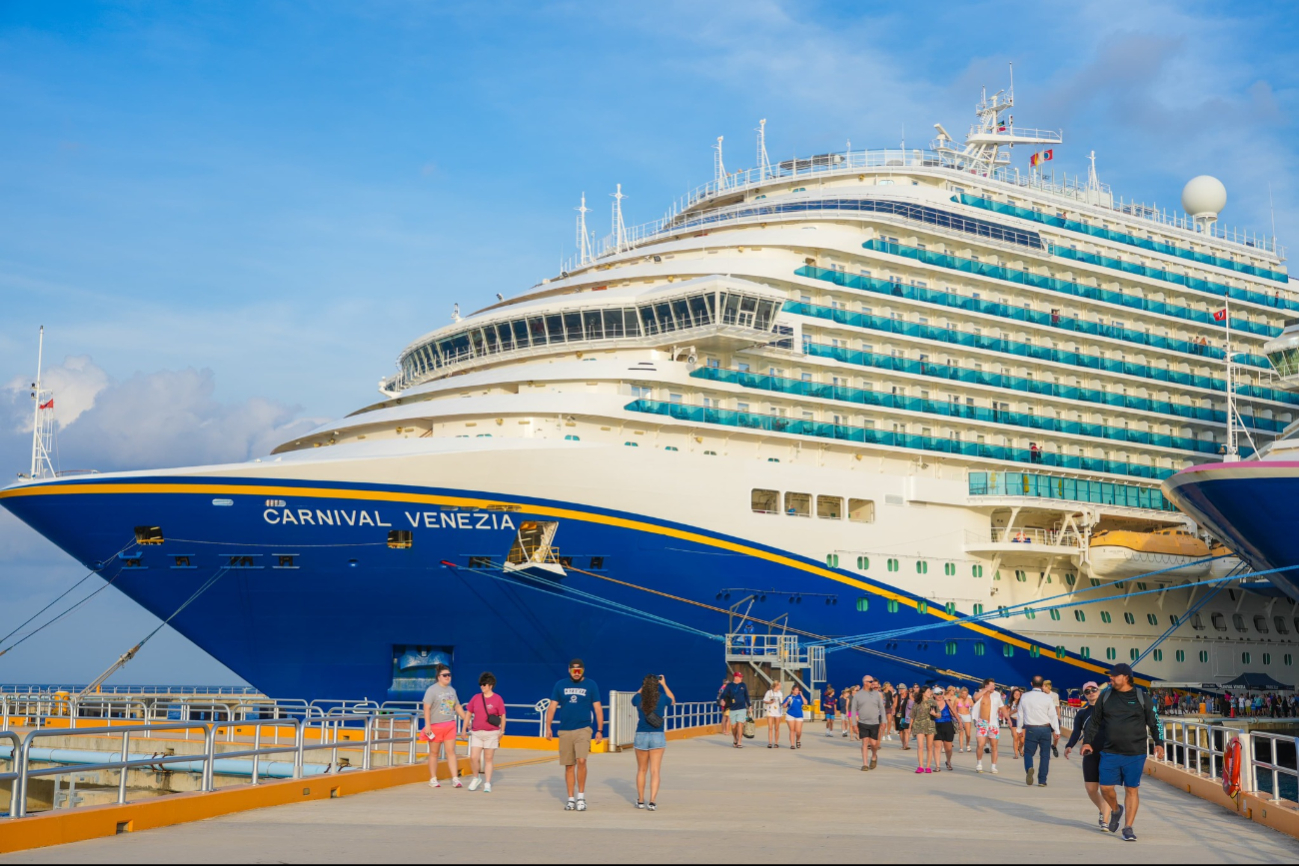 Cozumel recibió a  su primer crucero del 2025 con más de 4 mil pasajeros
