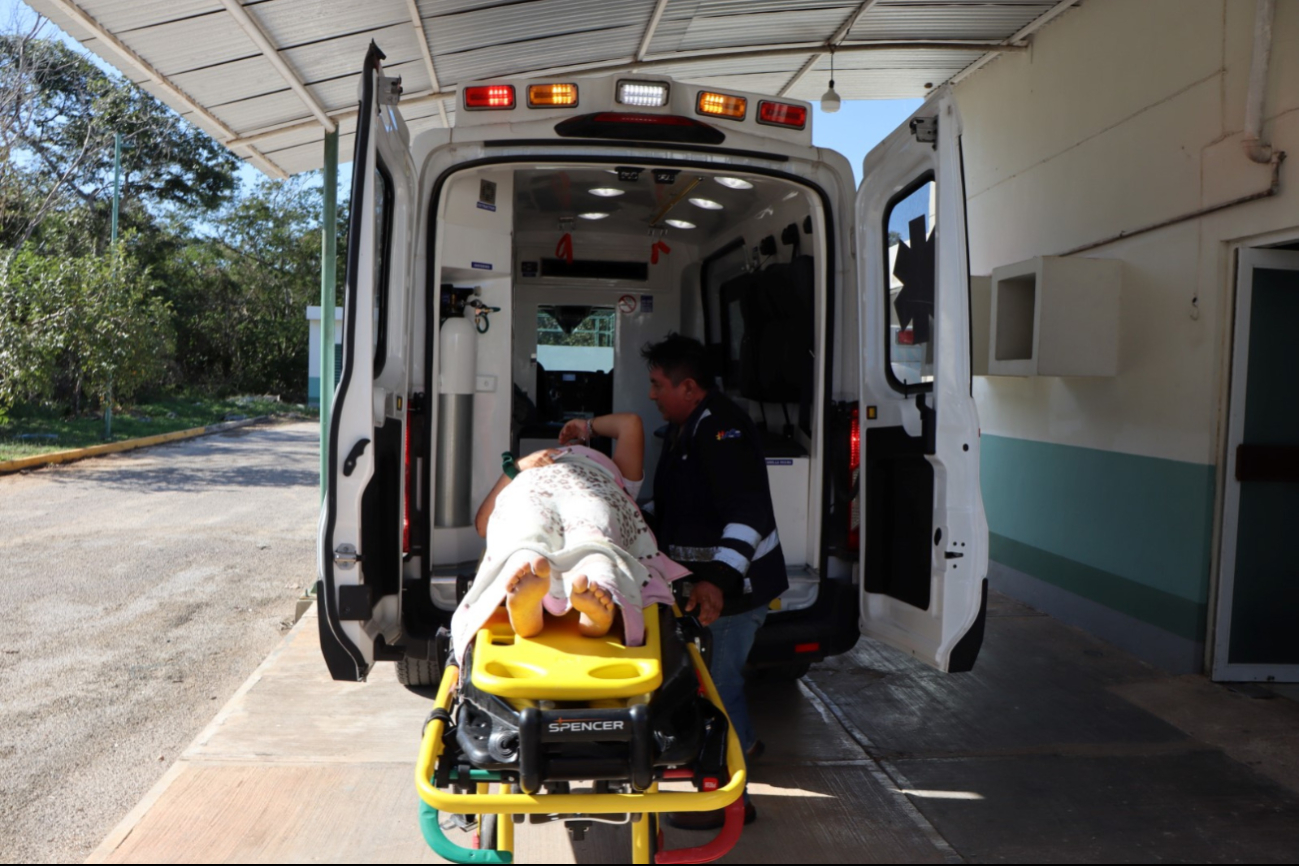 Los tripulantes fueron hospitalizados con múltiples golpes Los tripulantes fueron hospitalizados con múltiples golpes