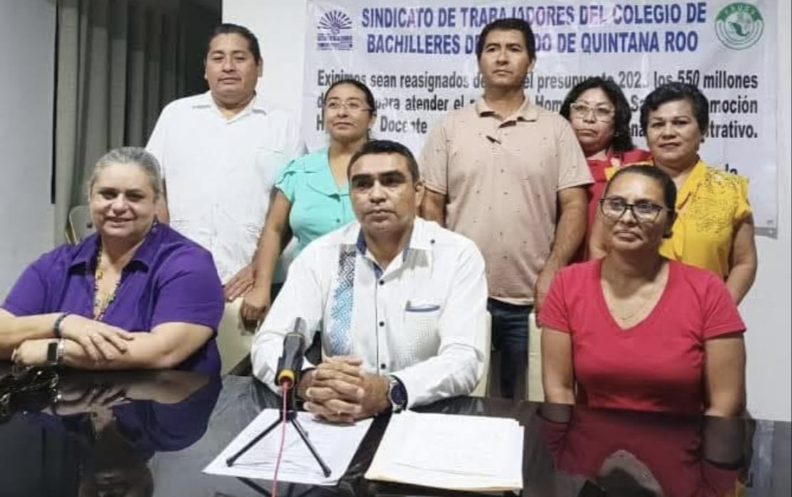Los miembros del sindicato piden que sus respectivos pagos sean respetados. Los miembros del sindicato piden que sus respectivos pagos sean respetados.