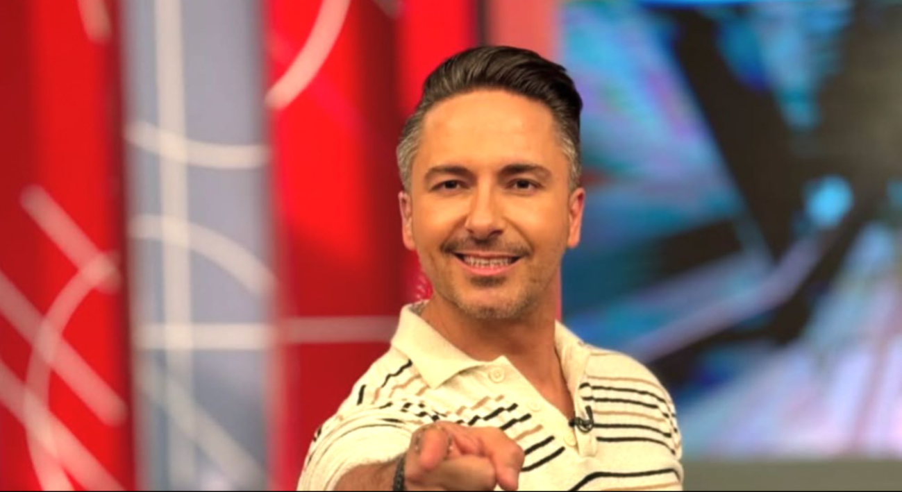 Alex, hermano de Daniel Bisogno podría llegar a Televisa tras salir de ‘Al Extremo’ Alex, hermano de Daniel Bisogno podría llegar a Televisa tras salir de ‘Al Extremo’