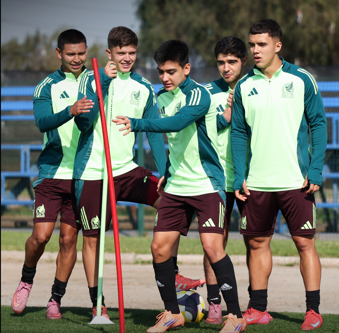 El ambiente tricolor esta en lo más alto