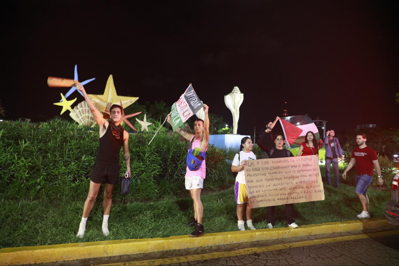 En su mayoría fueron jóvenes los que participaron en la manifestación.