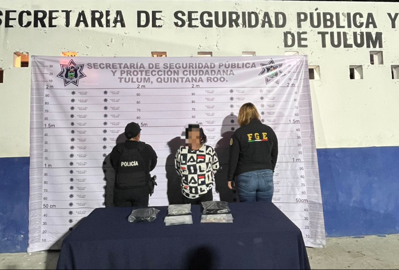 La mujer, identificada como Maricarmen “N”, fue asegurada junto con un arma punzocortante y un pantalón