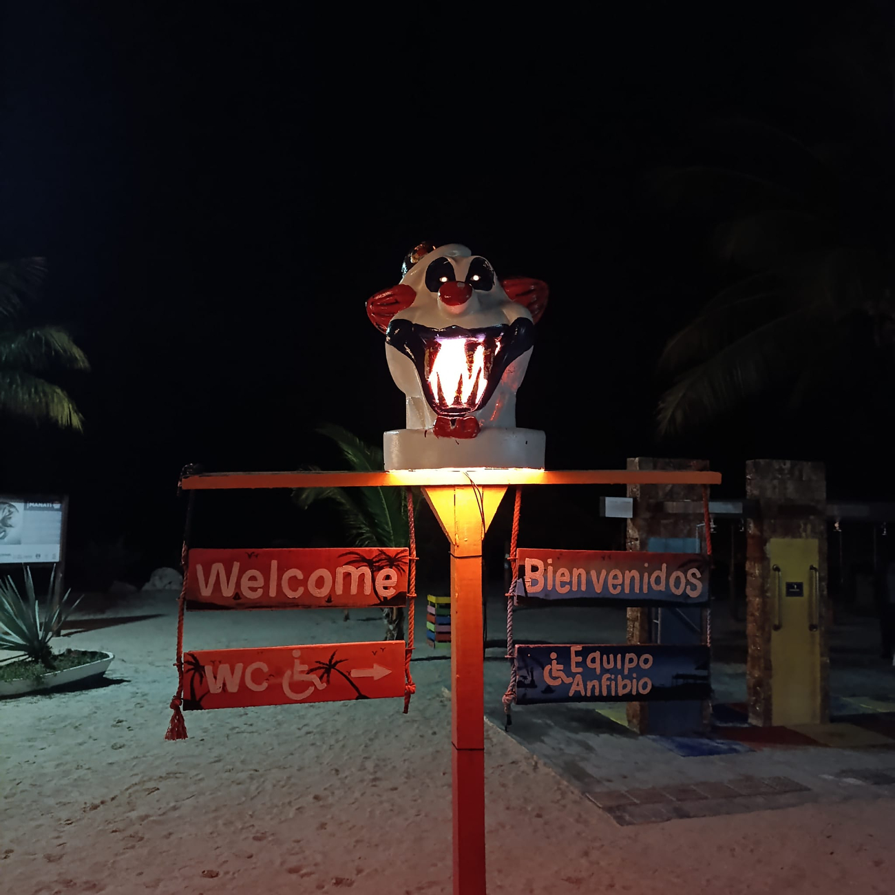 Playa Bonita se transforma en “La Playa del Terror” para celebrar Halloween en Campeche