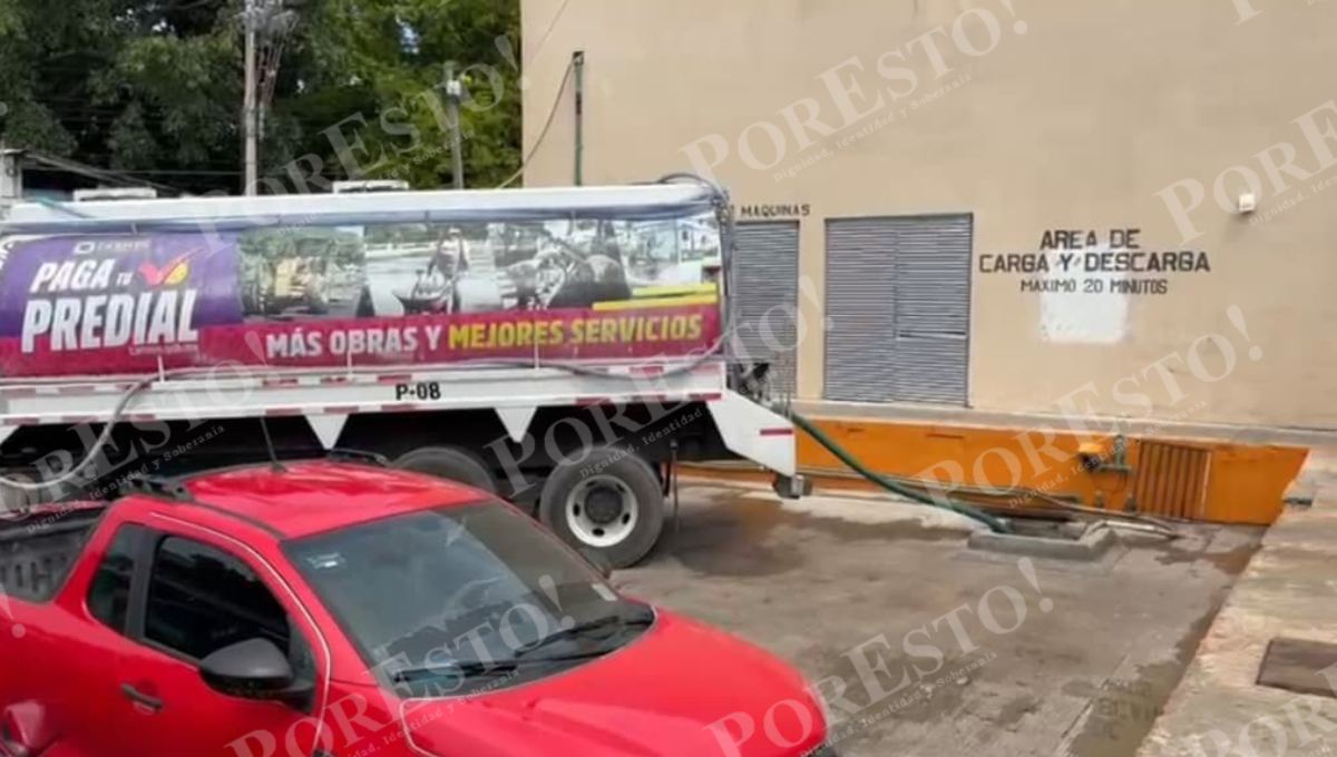 Aseguran vivir entre malos olores, drenajes colapsados y promesas incumplidas del Ayuntamiento. Aseguran vivir entre malos olores, drenajes colapsados y promesas incumplidas del Ayuntamiento.