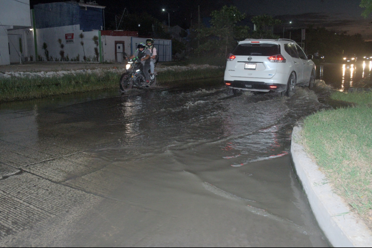 El problema del estancamiento de aguas negras lleva meses sin atenderse.