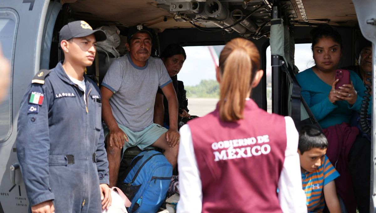 Con el despliegue de helicópteros y brigadas de auxilio, el Gobierno de México busca acelerar las labores de rescate y reconstrucción Con el despliegue de helicópteros y brigadas de auxilio, el Gobierno de México busca acelerar las labores de rescate y reconstrucción
