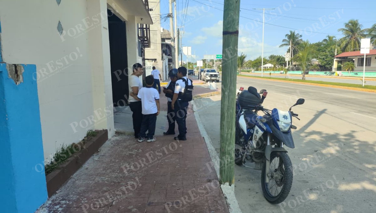 Menor extraviado en Playa Norte, Carmen causa movilización policial