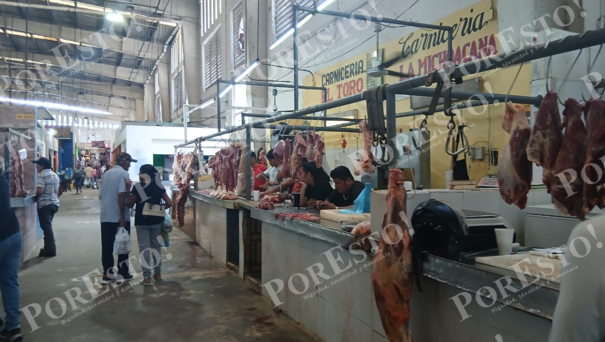 El carnicero Francisco López Campos indicó que estas fechas reactivan las ventas en carnicerías y centrales de abasto. El carnicero Francisco López Campos indicó que estas fechas reactivan las ventas en carnicerías y centrales de abasto.