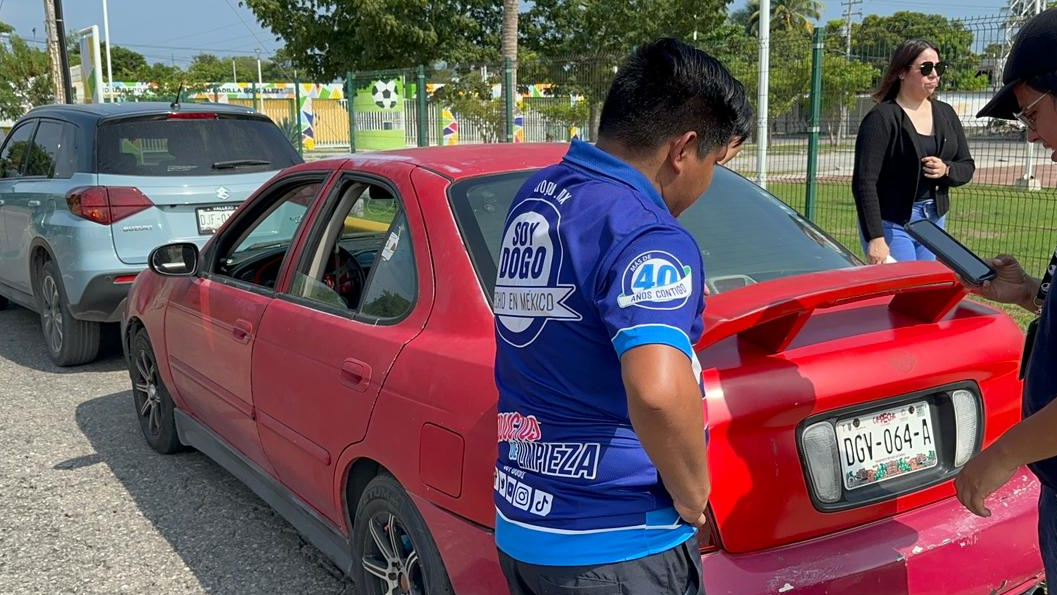Accidente vial provoca caos vehicular en la avenida Isla de Tris; no se reportan lesionados