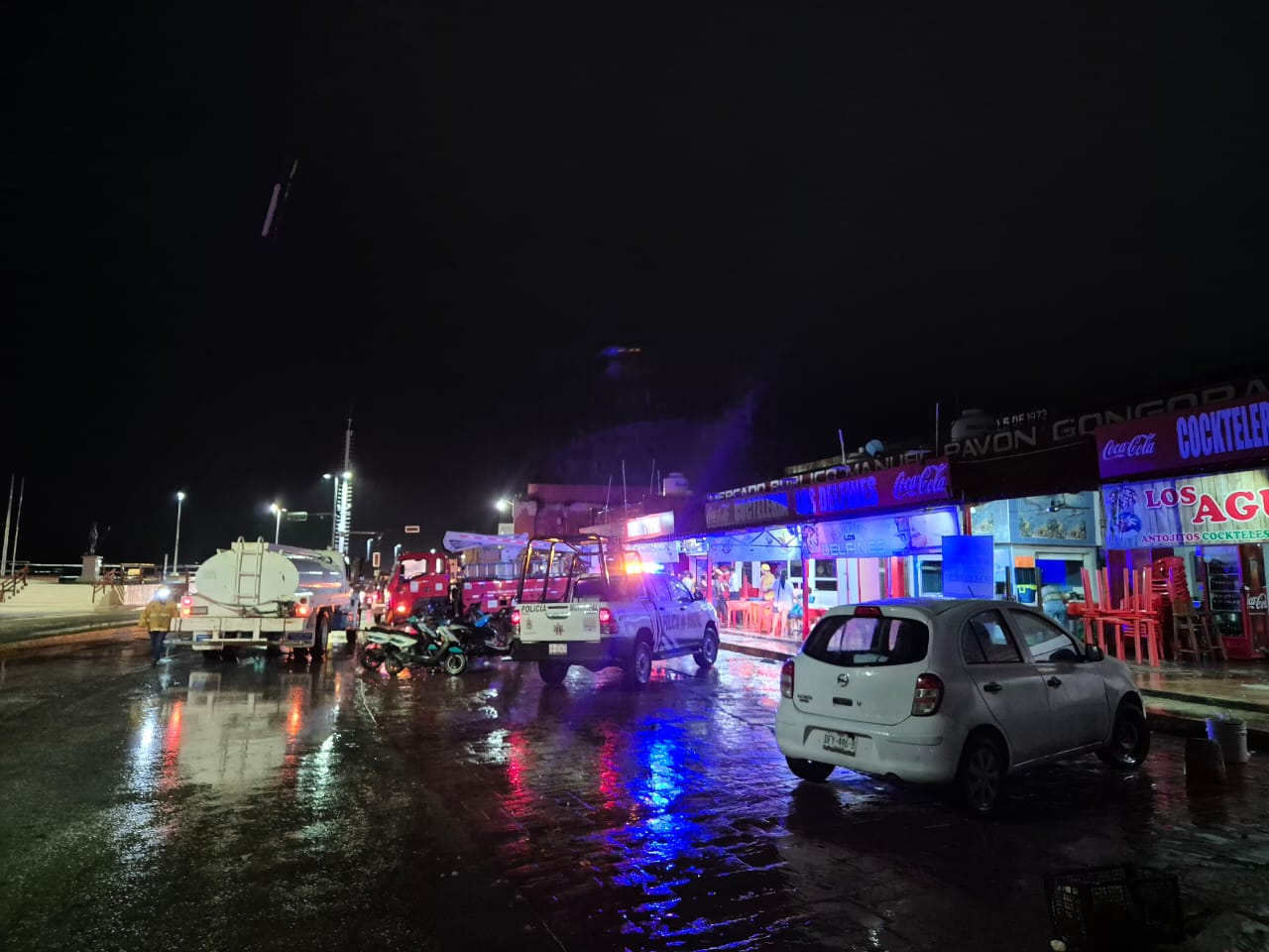 Los cuerpos de emergencia acudieron al lugar para atender el llamado.