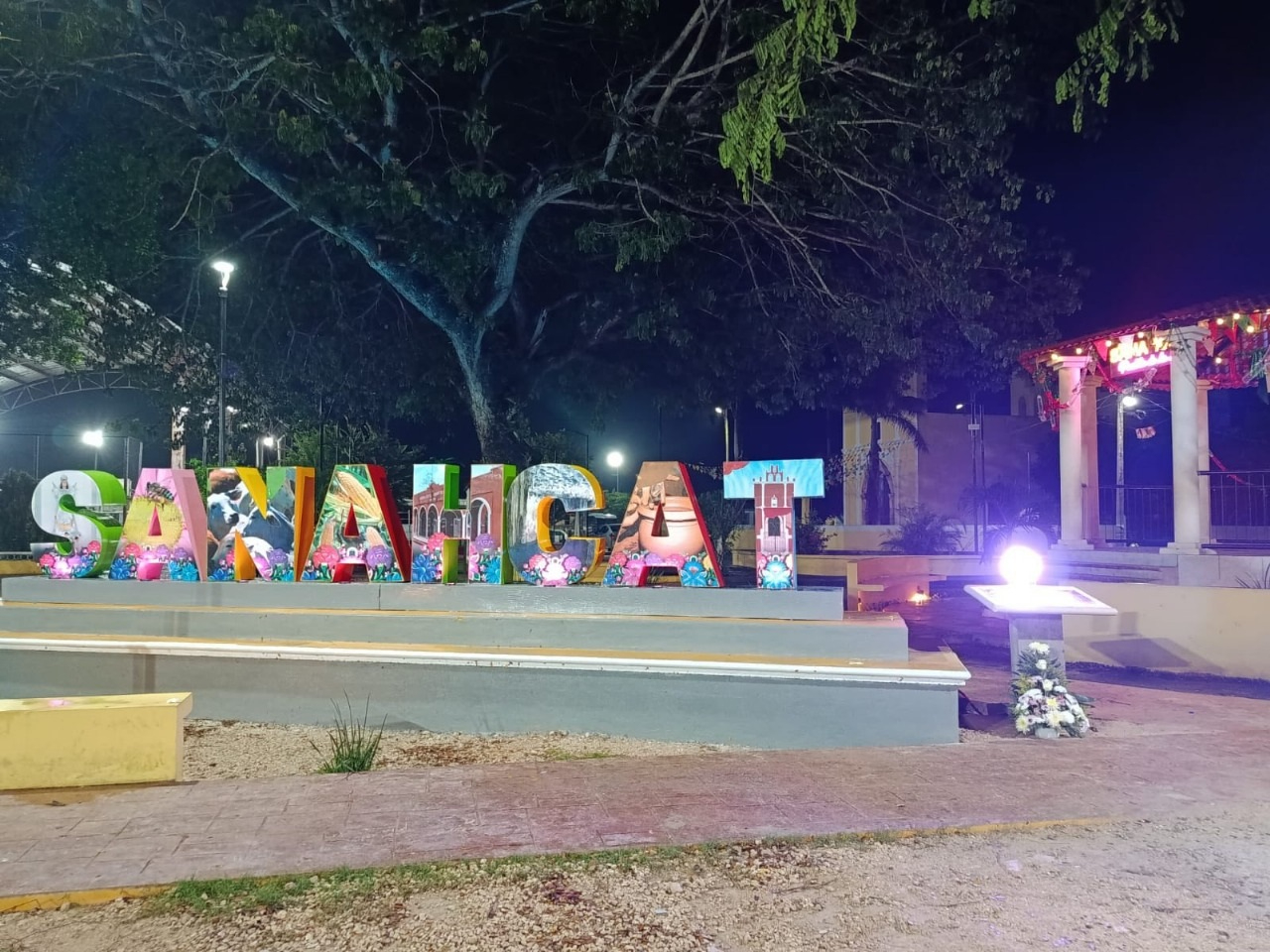 Se cambió la imagen de las letras y presentaron un libro