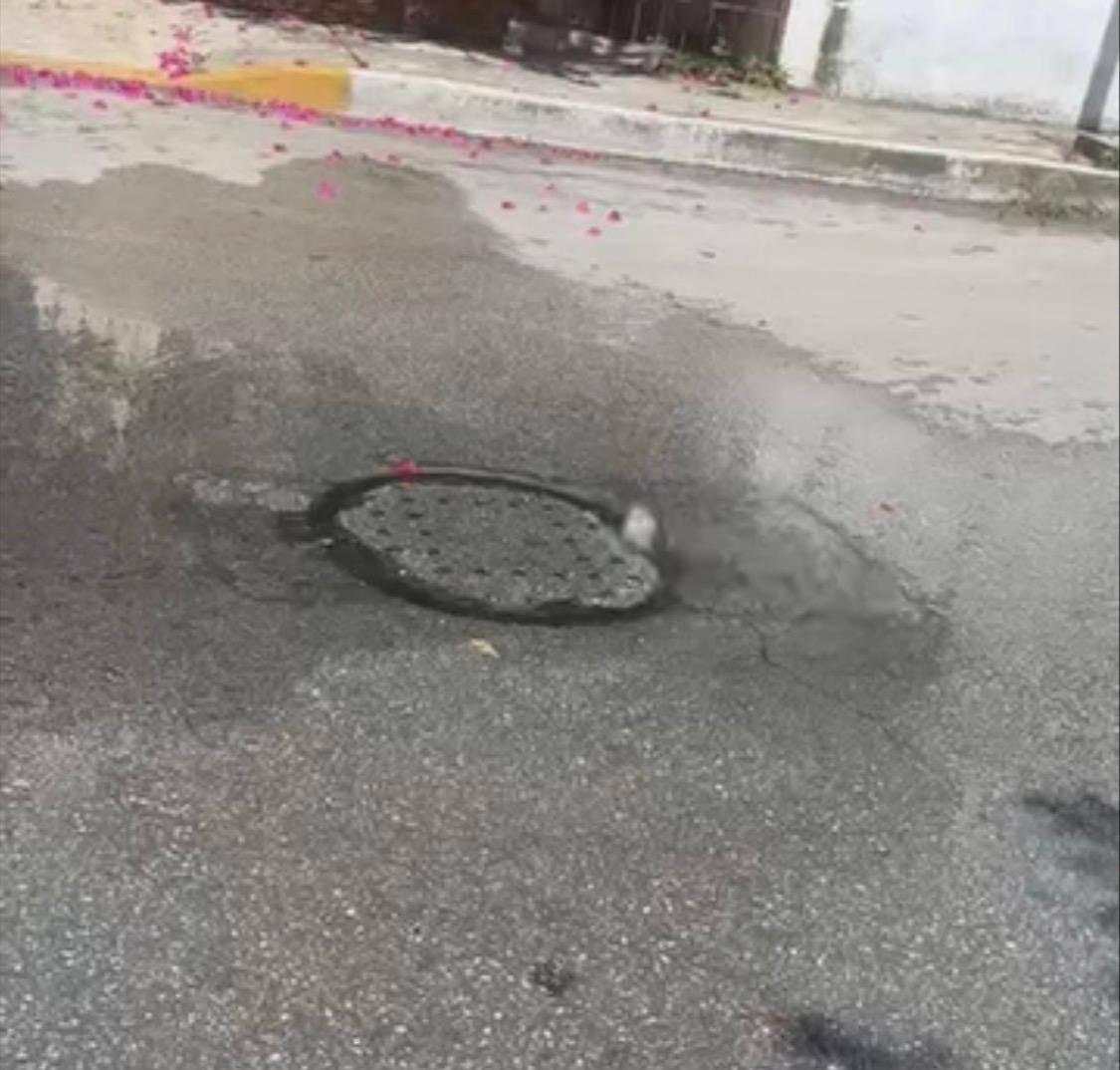 Vecinos afectados aseguran que la presencia de aguas negras es un peligro para la salud Vecinos afectados aseguran que la presencia de aguas negras es un peligro para la salud