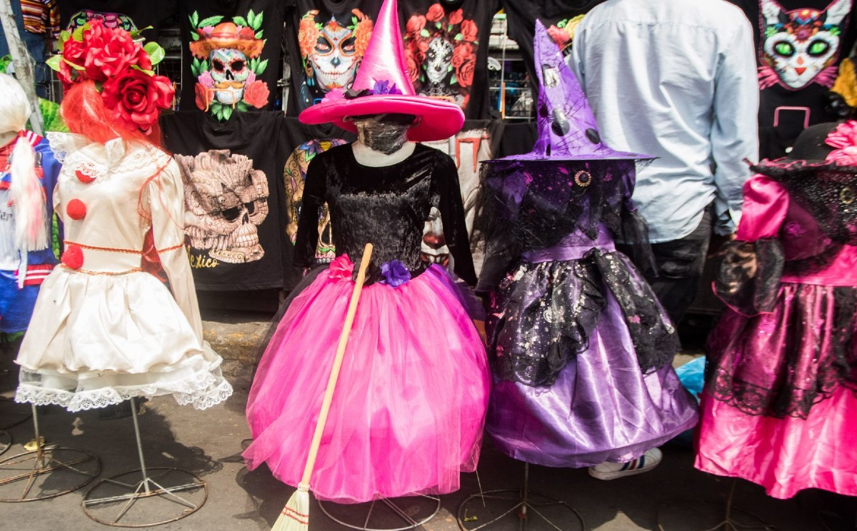 Fiestas con identidad: Dzitbalché mezcla tradiciones y fantasía Fiestas con identidad: Dzitbalché mezcla tradiciones y fantasía