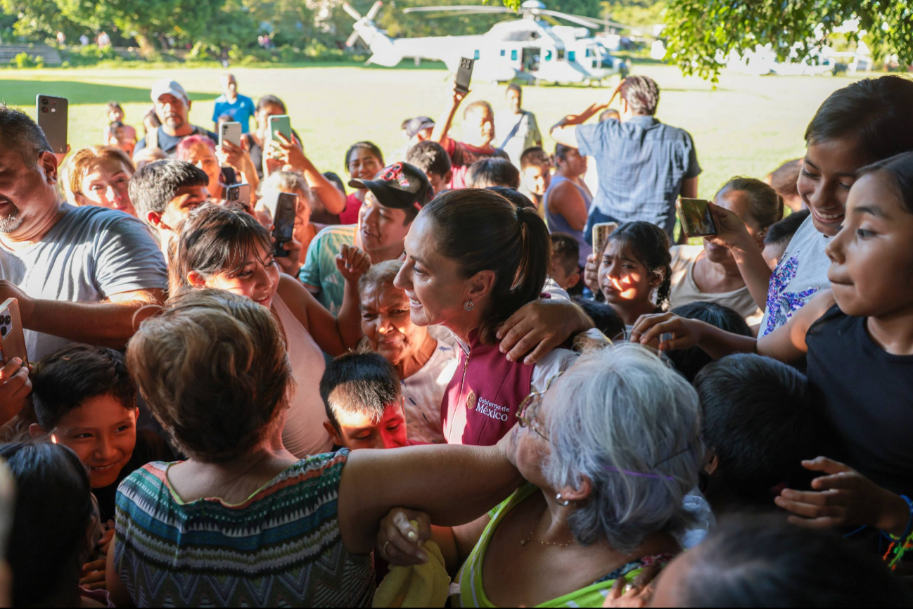 Sheinbaum Pardo estuvo cerca de la gente en la zona afectada. Sheinbaum Pardo estuvo cerca de la gente en la zona afectada.