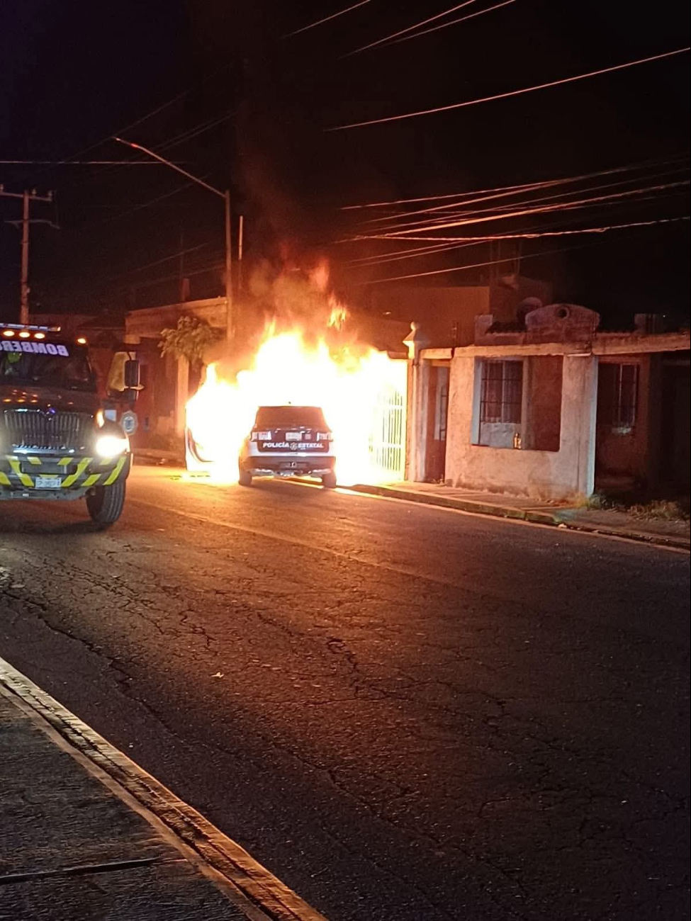 Choque de patrulla provoca apagón en Campeche; unidad termina calcinada Choque de patrulla provoca apagón en Campeche; unidad termina calcinada