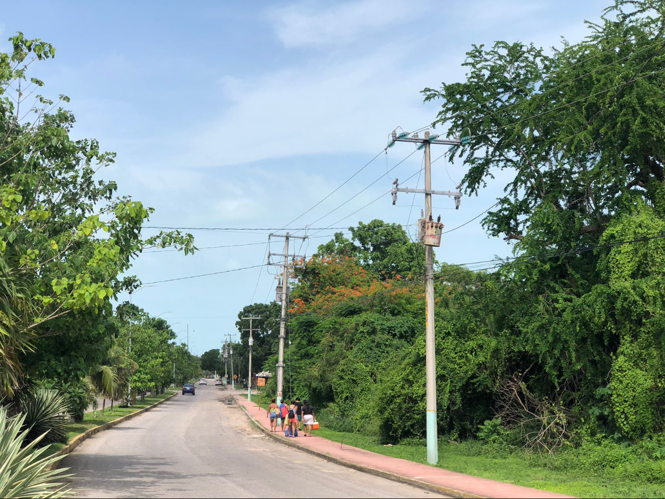 Habitantes de la Colonia Veracruz pasan hasta 8 días sin luz Habitantes de la Colonia Veracruz pasan hasta 8 días sin luz