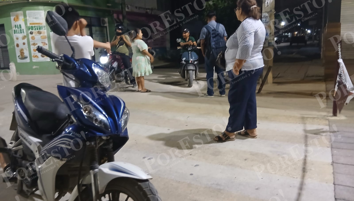 La víctima fue auxiliada por vecinos, mientras la Policía Estatal realizó un operativo sin lograr detener al agresor. La víctima fue auxiliada por vecinos, mientras la Policía Estatal realizó un operativo sin lograr detener al agresor.