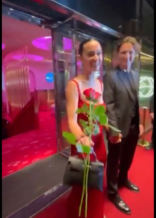 La pareja fue a París a celebrar el cumpleaños de Katy La pareja fue a París a celebrar el cumpleaños de Katy