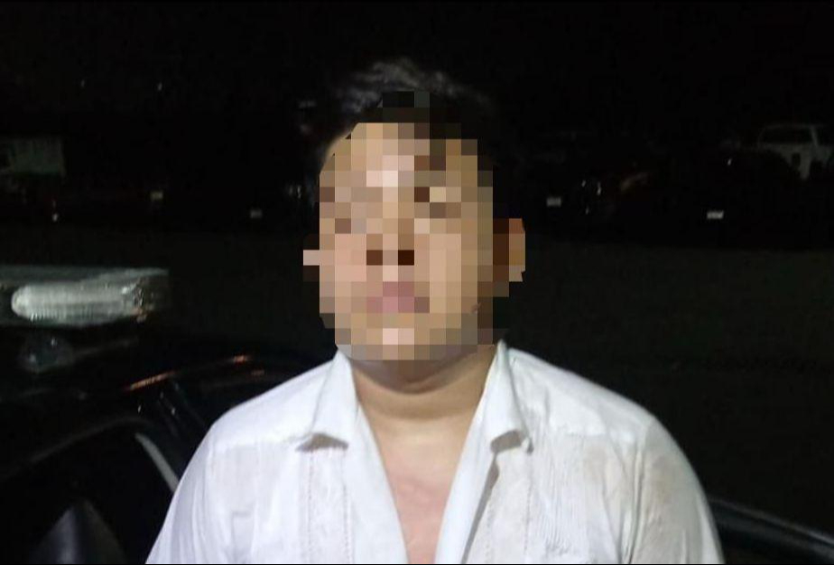 Detienen a un joven luego de robar ropa en una tienda en Plaza The Harbor en Mérida