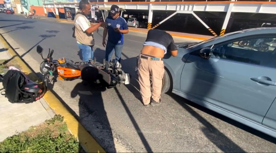 Accidente en hora pico provoca caos vial en la capital campechana Accidente en hora pico provoca caos vial en la capital campechana