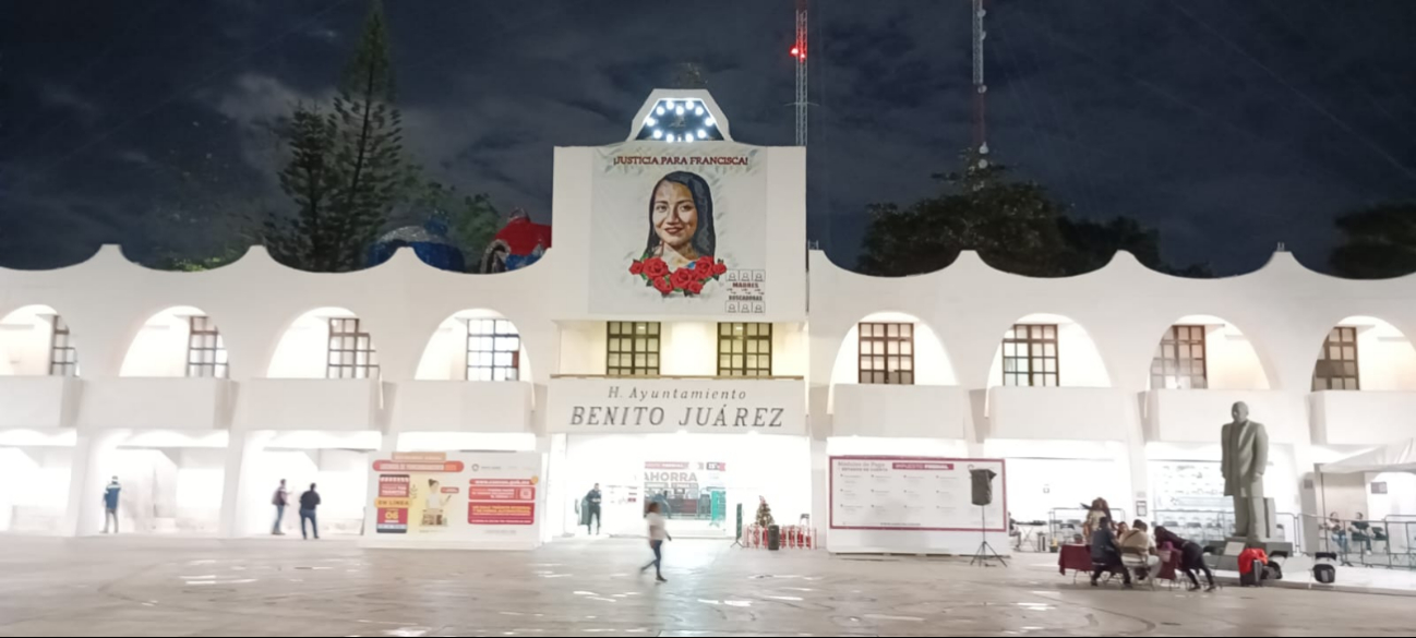 El edificio del ayuntamiento de Benito Juárez colocó una imagen de la joven. El edificio del ayuntamiento de Benito Juárez colocó una imagen de la joven.