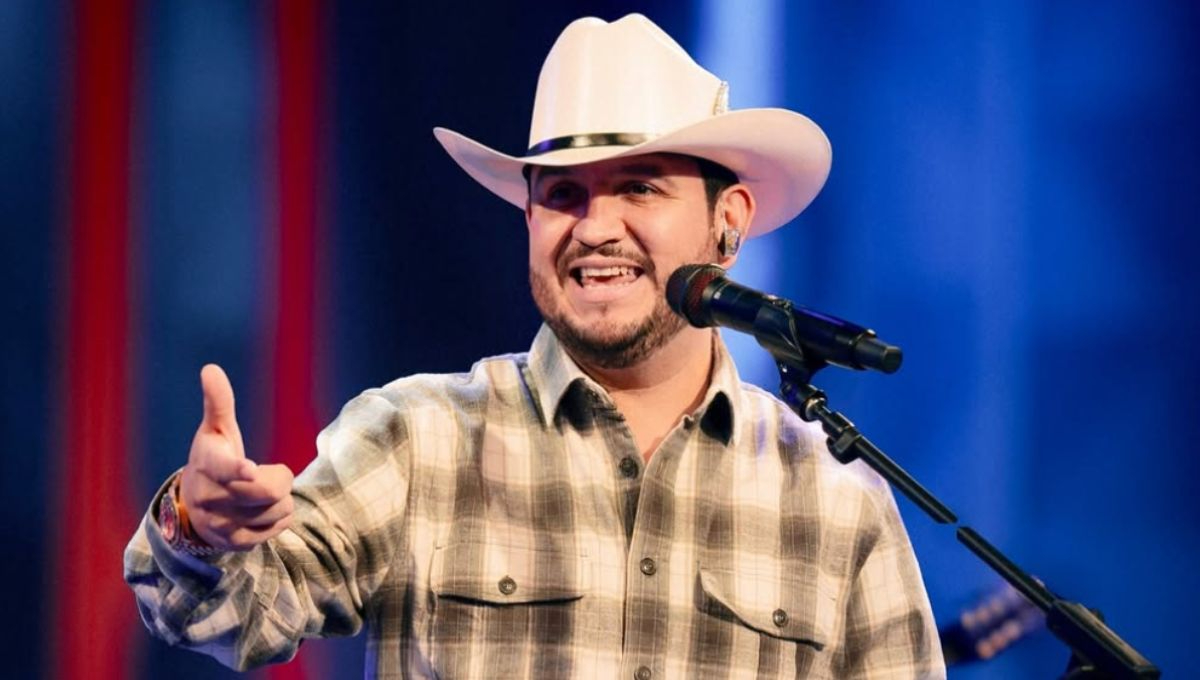 Edén Muñoz podría enfrentar una multa millonaria por cantar canción que grabó con Calibre 50 Edén Muñoz podría enfrentar una multa millonaria por cantar canción que grabó con Calibre 50