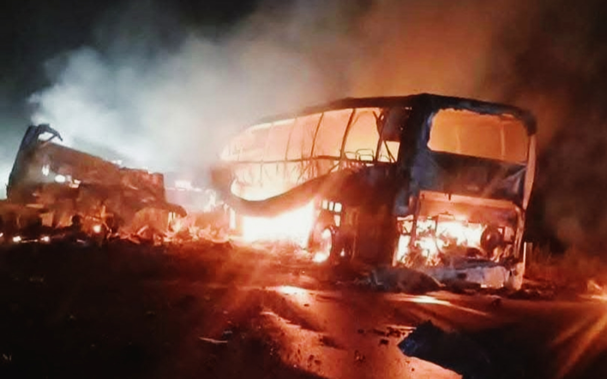 Devuelven cuerpos de las víctimas del accidente de Escárcega, ocho meses después de la tragedia